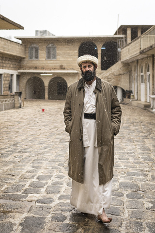 Baba Cawis, Yazidi religious helper in Lalish