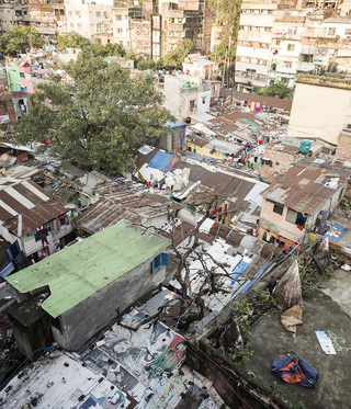 Within the colony most families built their one or two story homes by themselves. As a result a quarter emerged over time that is different from the rest of Dhaka's cityscape.