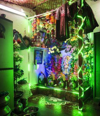 In every household the inhabitants built and decorated shrines for their gods. These shrines range from small shelves on the wall to large installations.